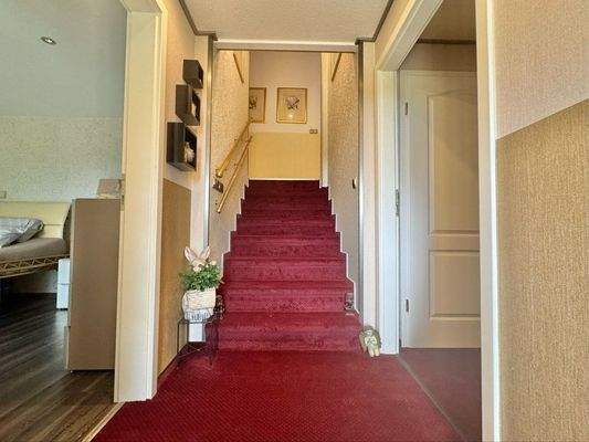 Elegante Treppe (KG)