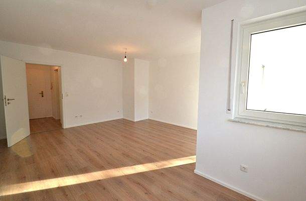 4. Wohn_Essbereich.JPG