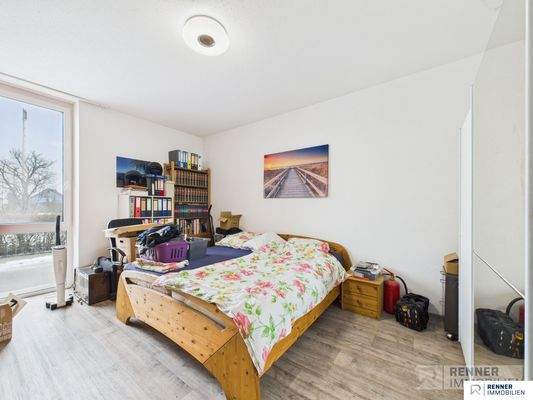 Wohnung 2 / Schlafzimmer EG