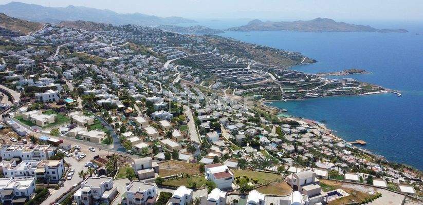 Sea View Properties in a Complex with Pool in Bodrum Turkey