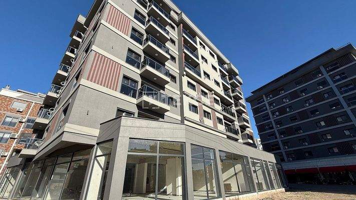 Apartments in a Building with Indoor Parking in İzmir Karşıyaka