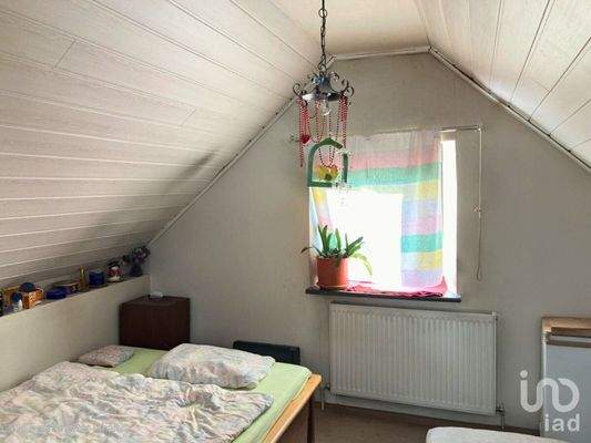 Schlaf- und Arbeitszimmer 