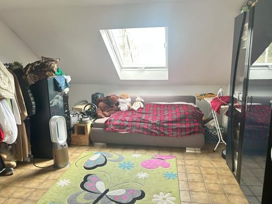 Schlafzimmer DG