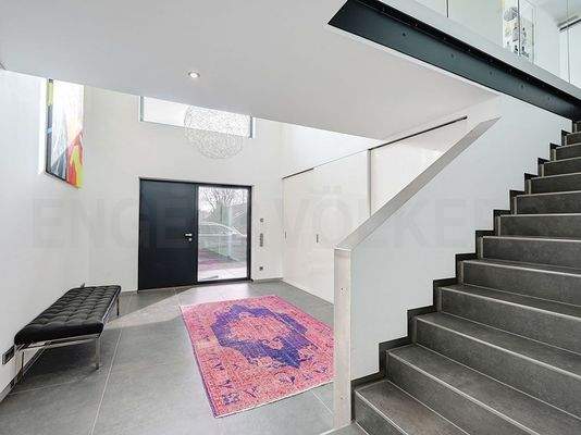 Großzügiges Entreé