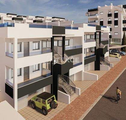 Elegant Apartments with Communal Pool in Los Altos Alicante