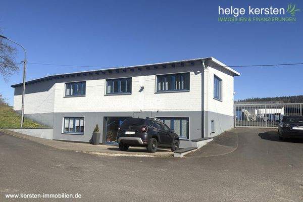 Büro_Verkaufsgebäude Vorderansicht