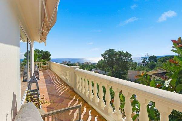 Terrace in villa in Costa d'en Blanes