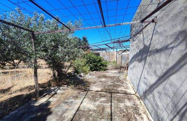 Kreta, Monastiraki: Großes Anwesen mit vielen Möglichkeiten zu verkaufen