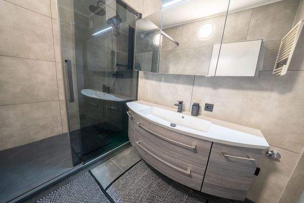 Badezimmer inkl. Dusche