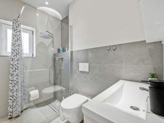 EG WHG. 2 Küche und Bad_2