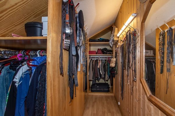 hier ist viel Platz- Ankleide