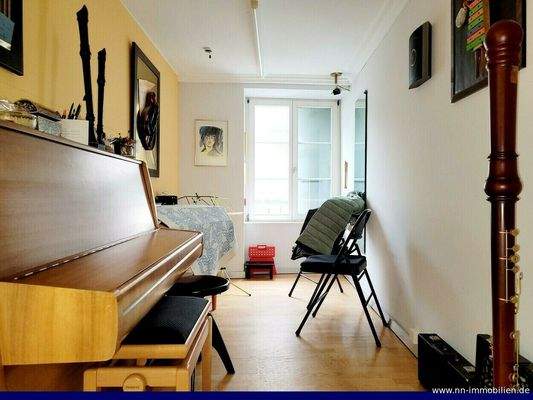 Innenansicht - Ausstellungsfläche im I. OG - Raum wurde unterteilt