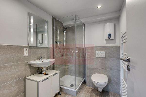 innenliegendes Duschbad in der Einliegerwohnung