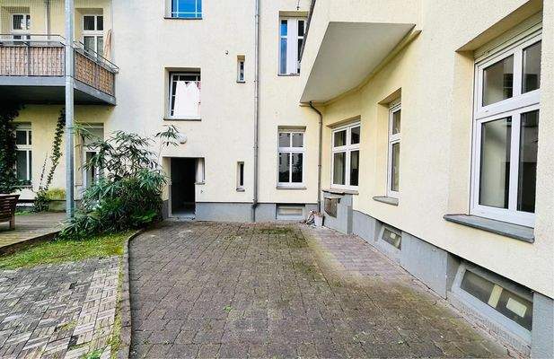 Terrasse optional im Hof