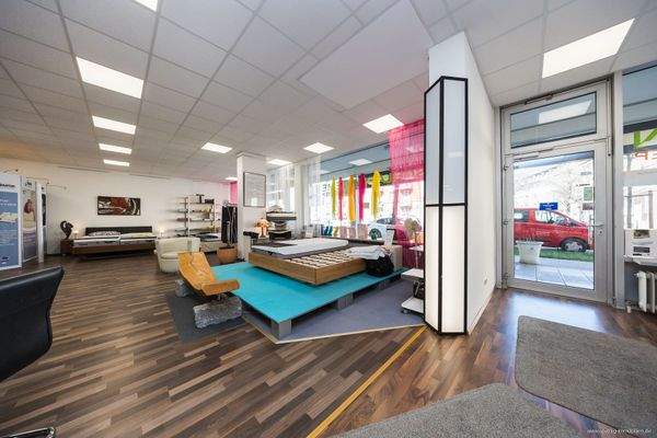 Verkaufsfläche mit Blickachse