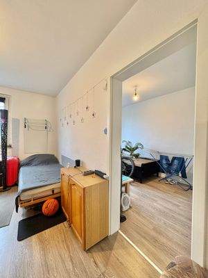 Durchgang zum Schlafzimmer 2