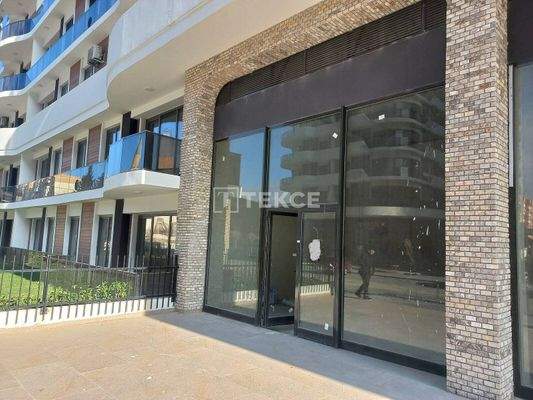 Shops in a Complex with Bazaar Concept in İstanbul Beylikdüzü