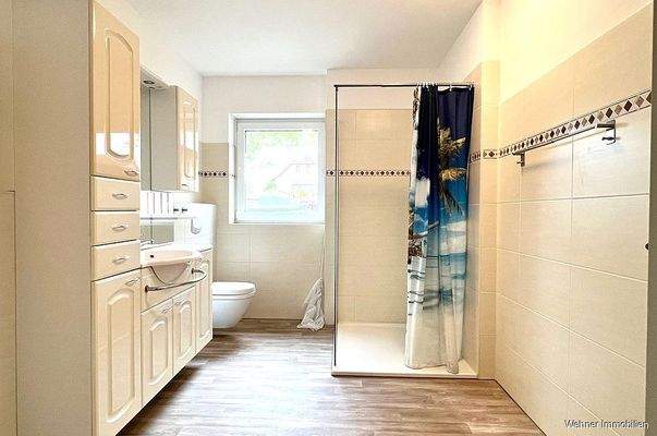 Duschbad im EG
