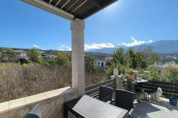 Kreta, Armeni: Charmantes Haus mit Blick auf die White Mountains zu verkaufen