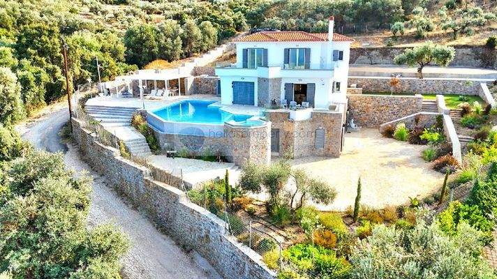 3b7b9c5244784fb582cccd5b6c5dd5b2-original