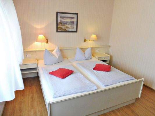 Zimmerbeispiel Doppelzimmer.jpg