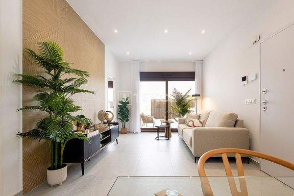 Semi-Detached Villas with Private Pools Near Golf Course in Orihuela