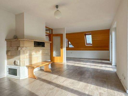 Wohnzimmer mit Kamin