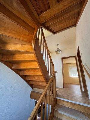 Treppe zur 1. Etage