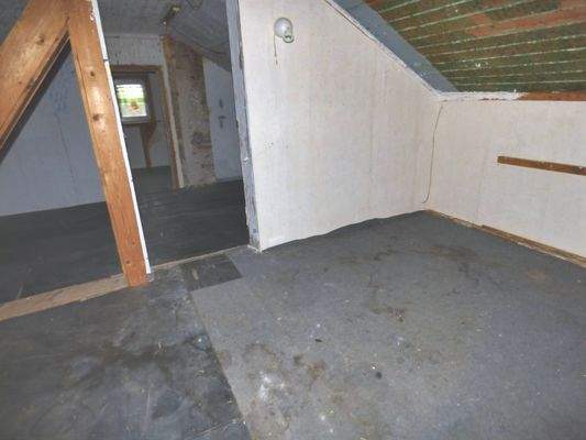 Dachgeschoss Nebengelass