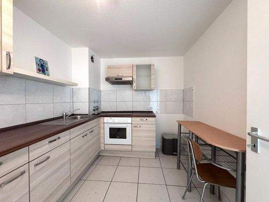 Küche mit Einbauküche