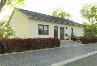 Bungalow 100 Straßenansicht