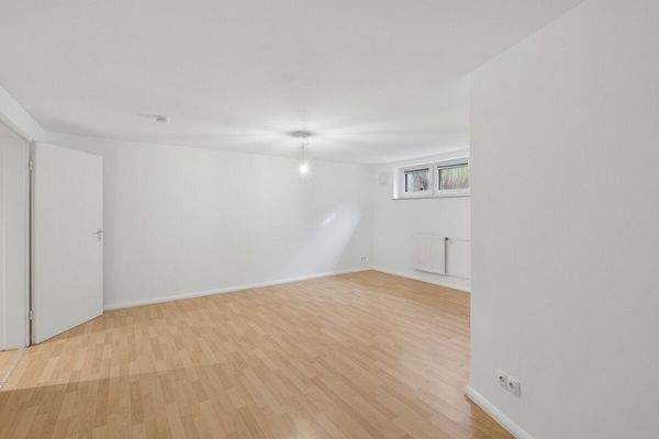 Zimmer im Souterrain