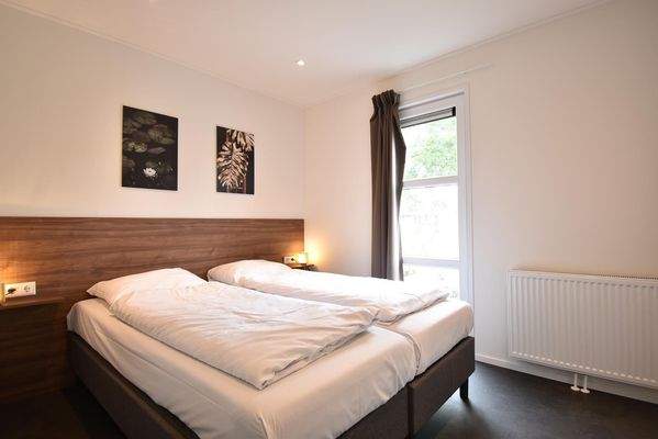 ferienhaus-kaufen-biddinghuizen-hauptschlafzimmer-