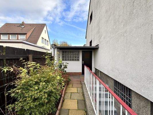 Blick auf das Gartengerätehaus