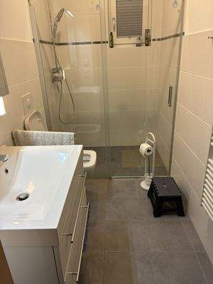 das Duschbad im UG