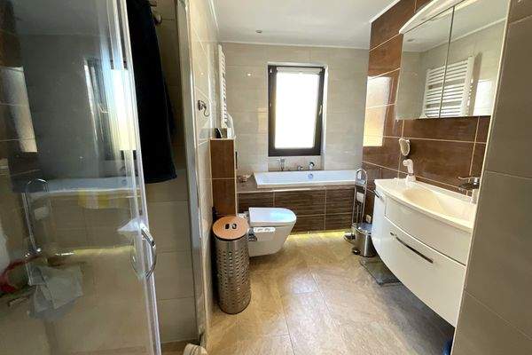 Bad Wohnung Erdgeschoss