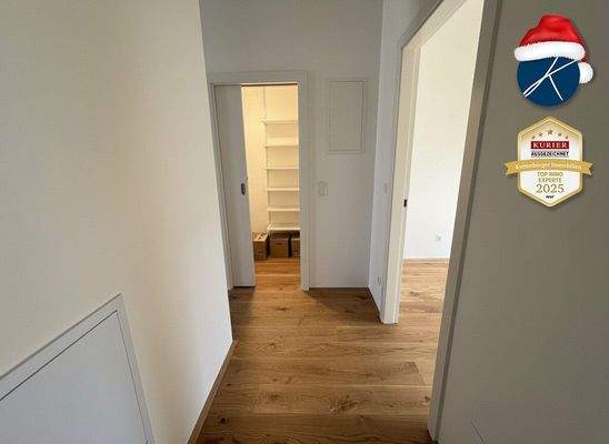 Gang bei den zwei Zimmern