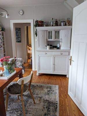 Wohnküche Blick zum Flur.jpg