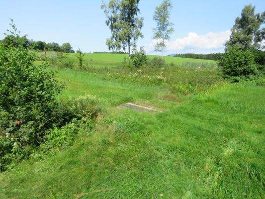 Brückenüberfahrt zum westlichen Grundstück    