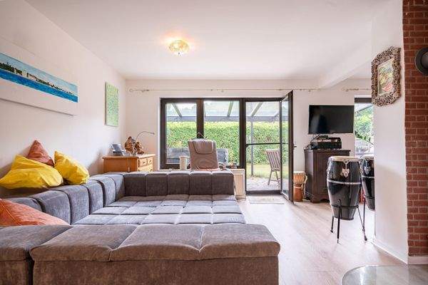 Hinterhaus - Wohnzimmer im Erdgeschoss