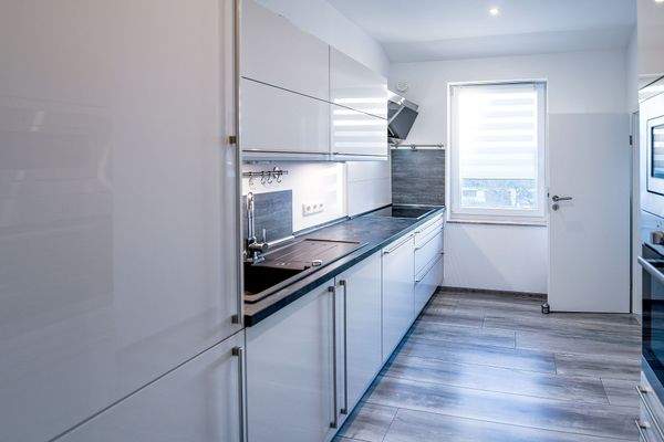 alle Küchen hochwertig inkl. Whg 2