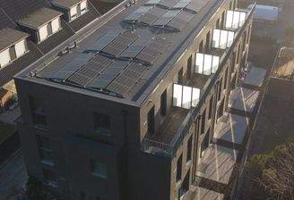 Blick auf das Objekt Rückansicht Drohnenaufnahme