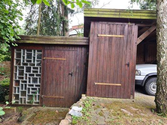 Geräteräume am Carport