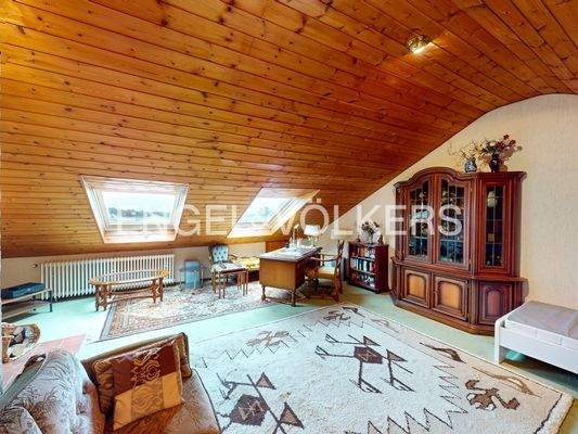 Voll ausgebautes Dachgeschoss mit weiteren 41m²