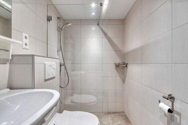 MolenwegDeKreekVijverlaan394311NZBruinisseNL-22.jp