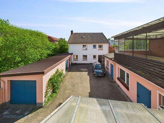 Blick in den Hof auf das Hinterhaus