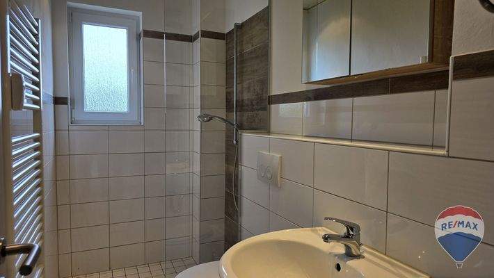 Bad mit ebenerdiger Dusche