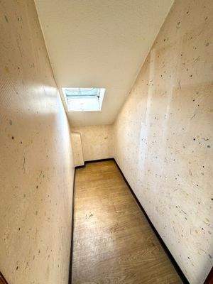 T20 Vorderhaus Abstellraum OG.jpg