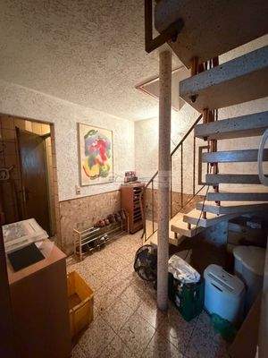 Flur mit Treppenaufgang