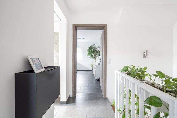 DG Treppenflur (2).jpeg